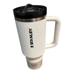 “”Flaws”” look at picturesStanley White & Black Insulated Travel Mug with Handle